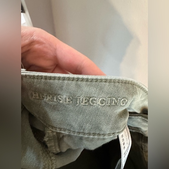 American Eagle Next Level Stretch Hi Rise Jegging - Picture 4 of 5